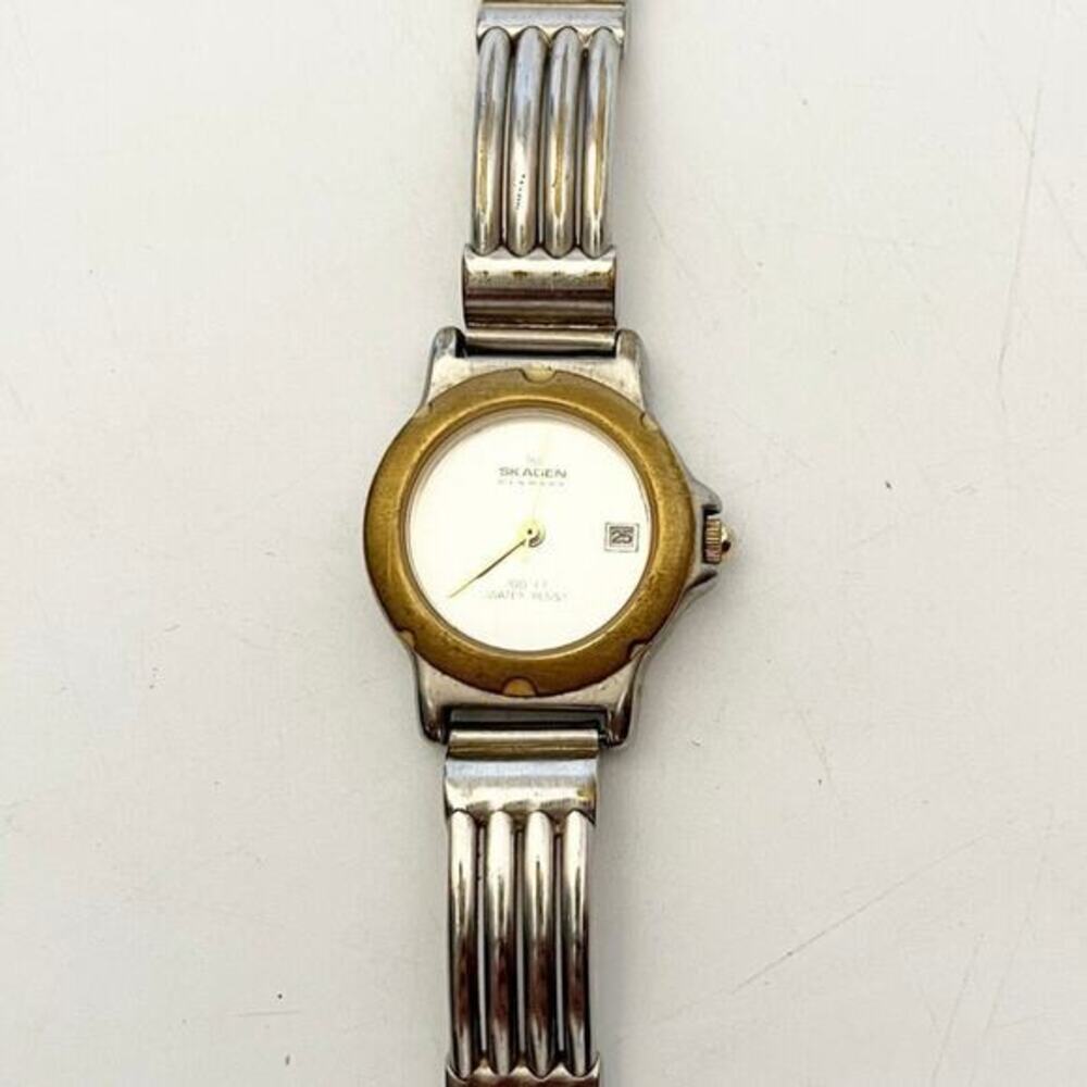 Skagen Watch Women Silver Tone White Dial Gold Bezel Ribbed Band Needs Battery